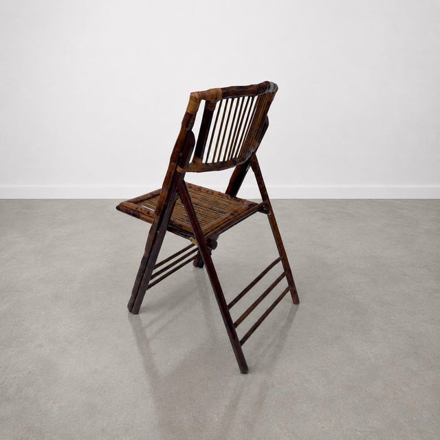 1980s Rustic Tortoiseshell Bamboo Folding Chairs With Side Tables - Set of 8 For Sale In Miami - Image 6 of 12