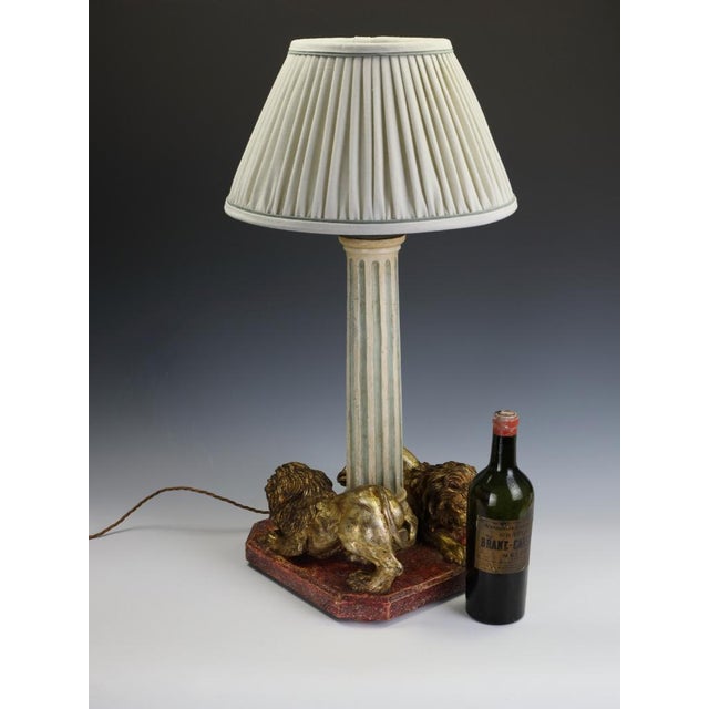 Neoclassical Grand Tour Lion and Fluted Column Table Lamp in Gilt Wood, 1880 For Sale - Image 3 of 18