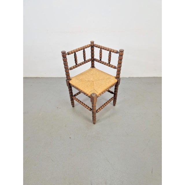 Mid-Century Modern Arts and Craft Style Bobbin Corner Chair in Oak with Rush Seat, 1950s For Sale - Image 3 of 8