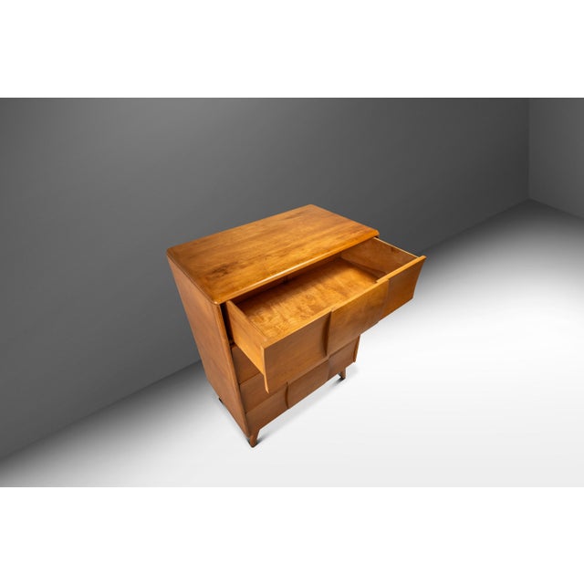 1950s Mid-Century Modern Art Deco "Kohinoor" Four-Drawer Highboy Dresser Chest of Drawers in Birch by Heywood Wakefield, Usa, C. 1950s For Sale - Image 5 of 18