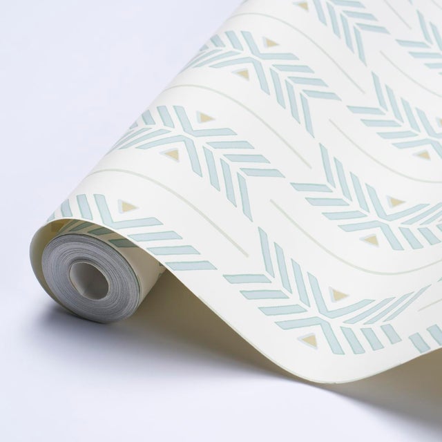 Schumacher SAMPLE - Schumacher X A Rum Fellow Quiver Wallpaper In Haze For Sale - Image 4 of 4