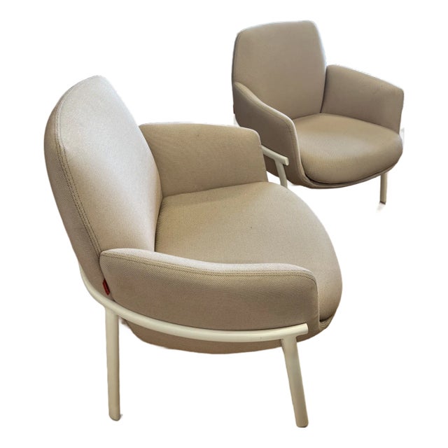 Poppy Lounge Chair Set For Sale