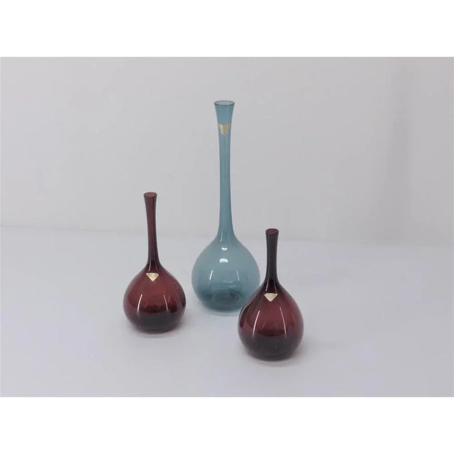 Scandinavian Tulip Vases by Arthur Percy for Gullaskruf, 1950, Set of 3 For Sale - Image 3 of 8