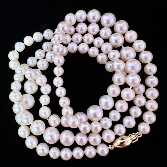 Traditional Akoya Pearl Necklace 28.5" 14k Gold 8.50 mm Certified For Sale - Image 3 of 12