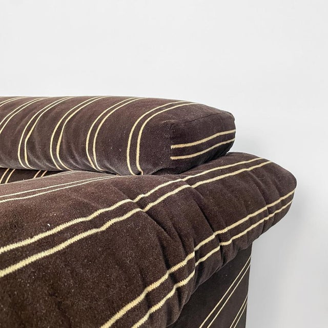Italian Modern Erasmo Alpaca Sofa by Afra and Tobia Scarpa for B&B, 1980s, Set of 3 For Sale - Image 12 of 18