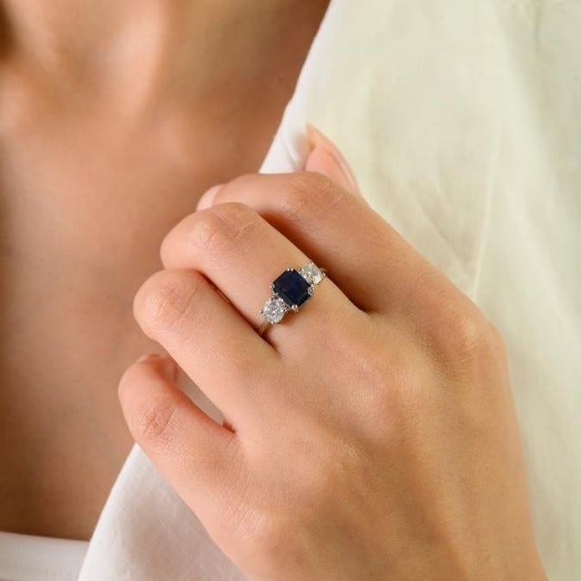 Vintage Inspired Diamond Sapphire Trilogy Ring Size 7 for Her in 14k Gold For Sale In New York - Image 6 of 14