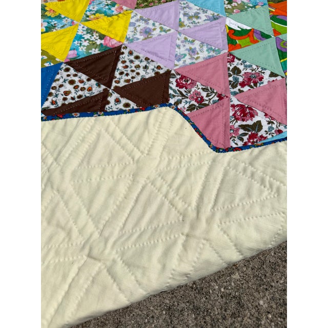Quality Hand Stitched Cotton Triangle Feedsack Quilt From Ohio Estate For Sale - Image 13 of 18
