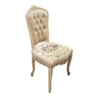 French-Style Off-White Velvet Chair – Tufted Back, Floral Seat & Carved White Frame For Sale