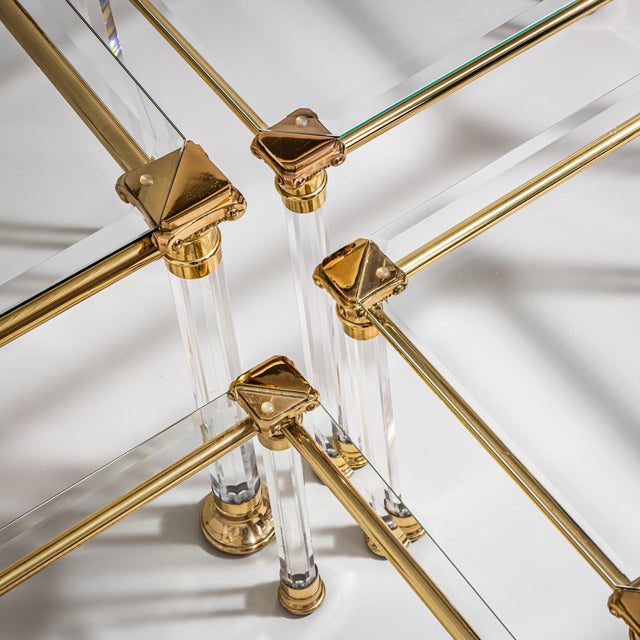 Coffee Tables in Acrylic Glass and Brass, Italy, 1950s, Set of 2 For Sale - Image 11 of 13