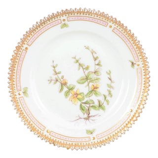 Flora Danica Porcelain Side Plate from Royal Copenhagen, 1920s For Sale