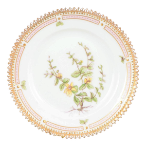 Flora Danica Porcelain Side Plate from Royal Copenhagen, 1920s