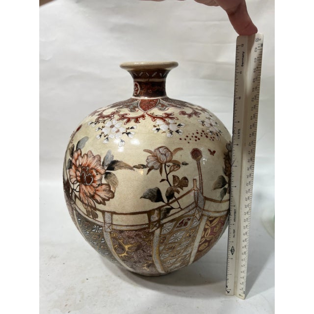 Antique Early 20th Century Satsuma Vase Signed Kinkozan For Sale - Image 10 of 11