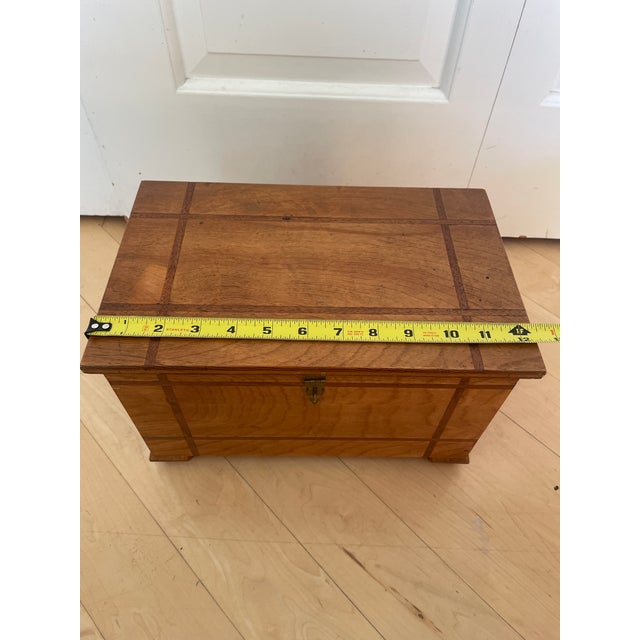 1960s Vintage Small Table Top Chest Trunk Wooden Box With Inlay Trim For Sale - Image 5 of 12