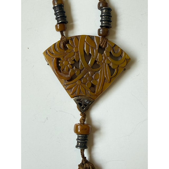 1960s Vintage Alice Caviness Carved Celluloid Chinoiserie Tassel Necklace 1960s For Sale - Image 5 of 8
