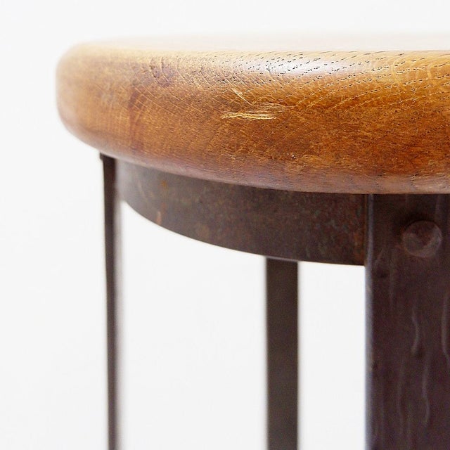 1960s Brutalist Bar Stools in Oak and Wrought Iron, 1960s, Set of 2 For Sale - Image 5 of 14