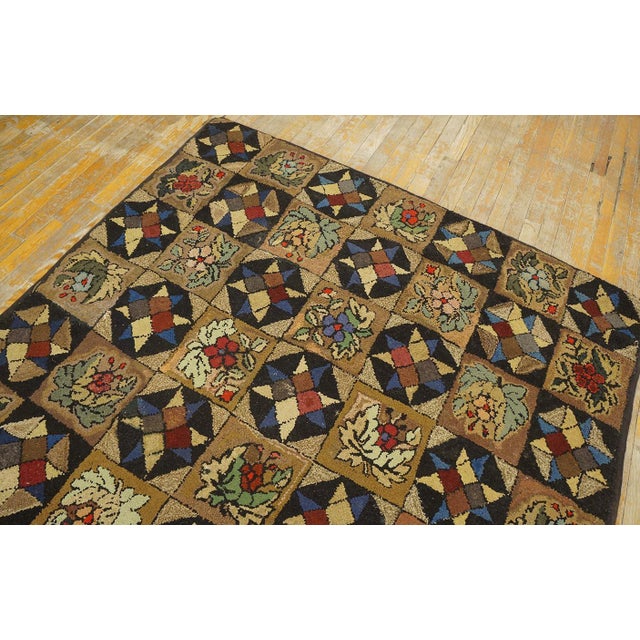 1930s 1930s Brown Floral Geometric Folk Art Antique American Hooked Rug 5'4" X 8'8" Hand Knotted Wool Carpet For Sale - Image 5 of 6