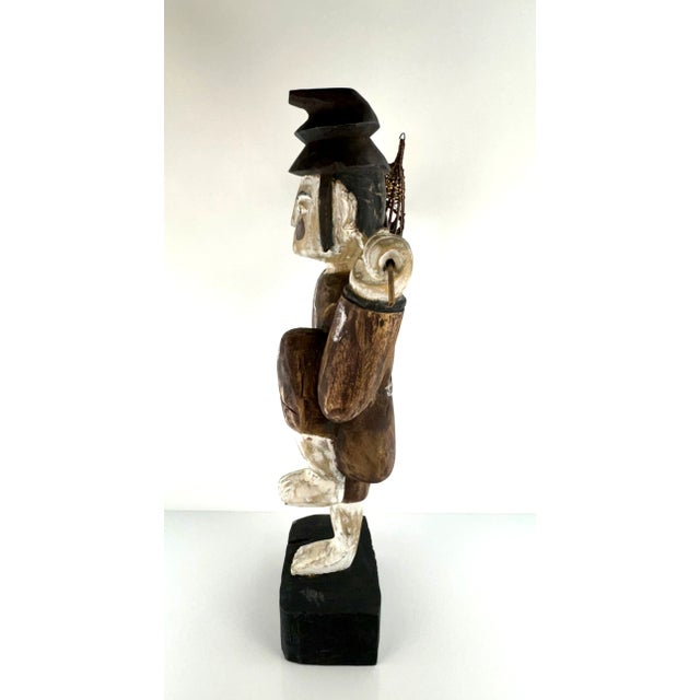 Vintage Hand Carved Wood Asian Fisherman For Sale - Image 10 of 11