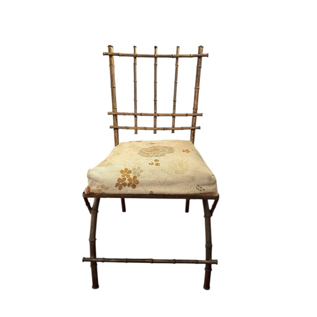 This is a vintage Italian pho, bamboo gold accent or ballroom chair. Perfect for vanity seating or is an extra pull-up...