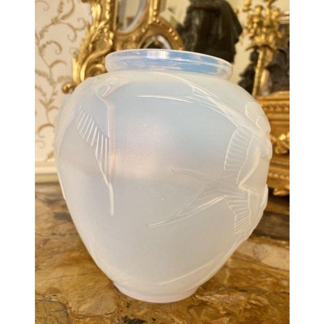 Art Deco Opalescent Vase with Swallows from Sabino Paris For Sale - Image 9 of 13