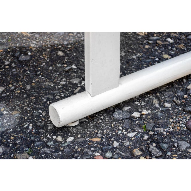 Fratelli Reguitti Folding Armchairs in Lacquered White Wood by Carlo Hauner for Fratelli Reguitti, 1968, Set of 2 For Sale - Image 4 of 5