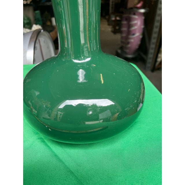 Mid-Century Modern Vintage Emerald Green Vase For Sale - Image 3 of 7