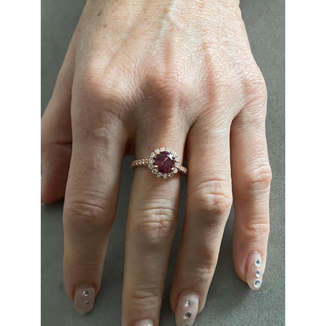 Bochic Vintage Red Sapphire & Diamond Cluster Ring Set In 18K Yellow Gold For Sale - Image 18 of 18