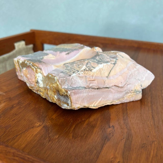 1970s Italian Organic Modern Pink Marble Onyx Ashtray For Sale - Image 4 of 11