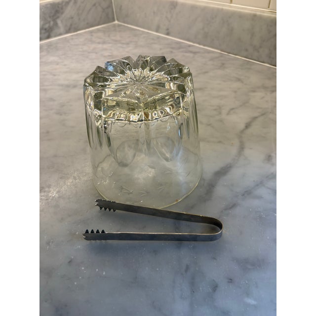 Mid-Century Modern 1960s Mid Century Modern Princess House Heritage Glass Ice Bucket. With Oneida Silver Plate Tongs. Mid Century Cut Crystal For Sale - Image 3 of 4