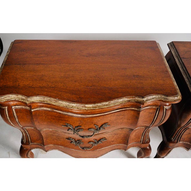 Wood Late 20th Century Pair of Judson Rothschild Style Anastasia Collection Italian Rococo Bombe Walnut Nightstands | Louis XV Style For Sale - Image 7 of 9