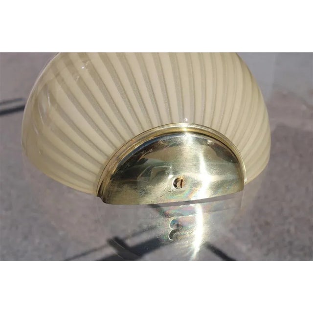 1970s Murano Glass and Brass Wall Lamp, Italy, 1970 For Sale - Image 5 of 8