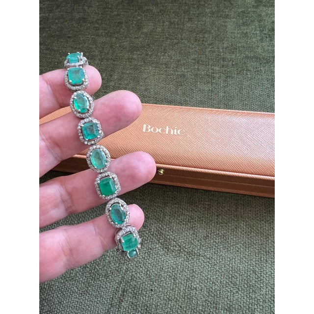 Bochic “Capri” Vintage Zambian Emerald & Diamond Bracelet Set 18K Gold & Silver For Sale - Image 13 of 15