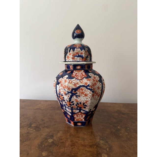 Large Antique Japanese Imari Lidded Vases, 1900, Set of 2 For Sale - Image 6 of 10
