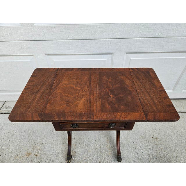 Imperial Furniture, Grand Rapids English Crotch Mahogany Dropleaf Side Table For Sale - Image 4 of 17