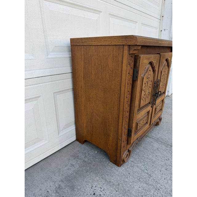 Vintage French Provincial Carved Oak Two-Door Accent Cabinet With Floral Motifs and Iron Hardware For Sale In New York - Image 6 of 9