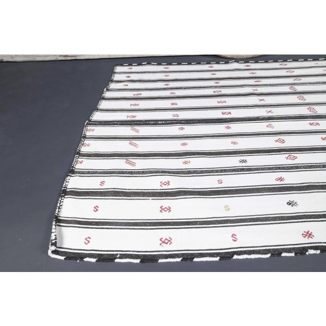 Vintage Turkish Oushak Handmade Cotton White Wool Kilim Area Rug For Sale - Image 4 of 10