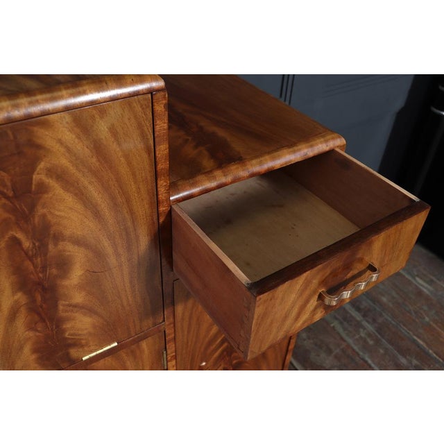 English Art Deco Walnut Cocktail Sideboard, 1930s For Sale - Image 6 of 16