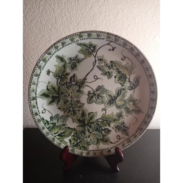 1970s Vintage Ivy Embossed Ceramic Decorative Plate For Sale - Image 5 of 7