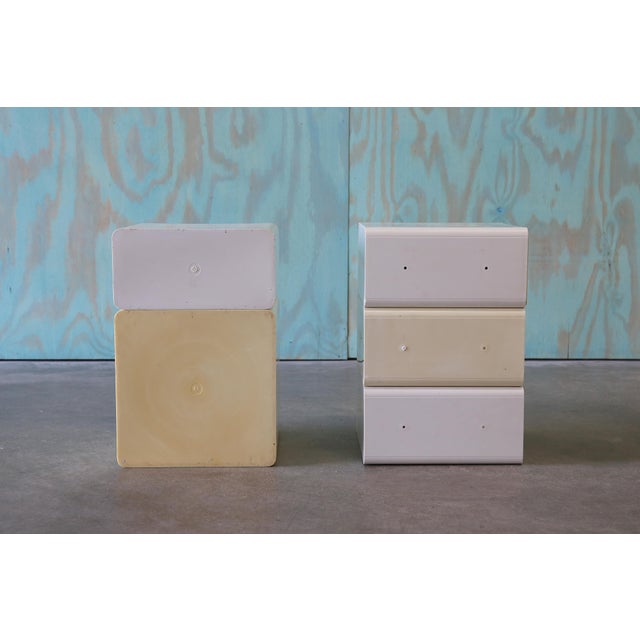 Mid-Century Modern Pair of Italian Space Age Modular Nightstands / End Tables 1970s For Sale - Image 3 of 10