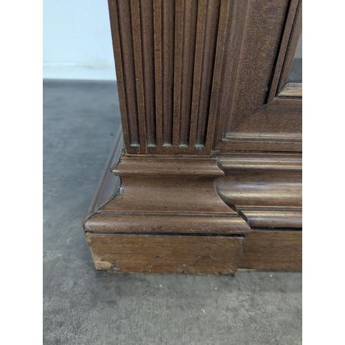 Louis XVI Display Bookcase For Sale - Image 7 of 9