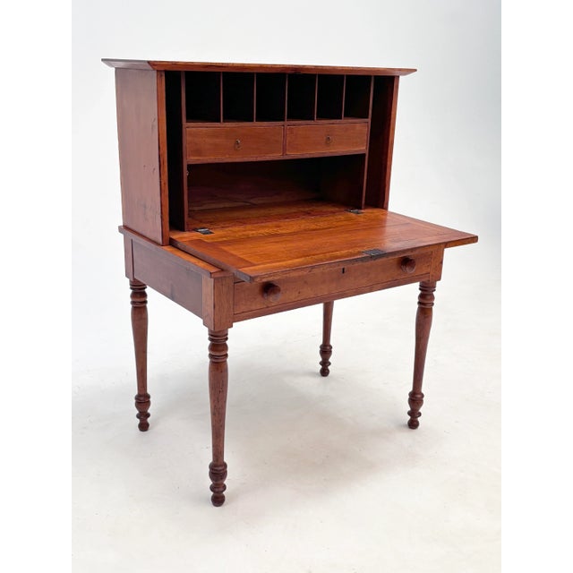 C. 1840-1850 Southern Cherry Plantation Desk For Sale In Louisville - Image 6 of 18