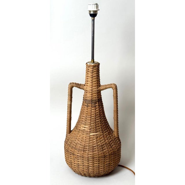 Tan Large Mid-Century Handmade Floor Lamp in Rattan, 1960s For Sale - Image 8 of 16