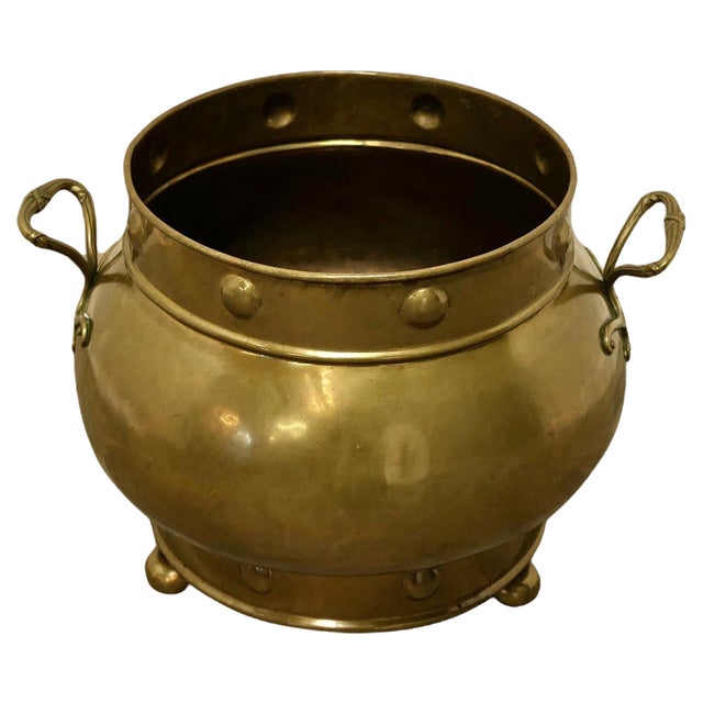 19th Century Pot Belly Brass Coal Bucket on Feet, 1880s For Sale