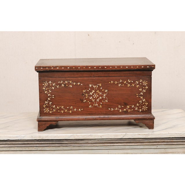 Mid 20th Century Mid 20th Century Hand-Crafted Kashmiri Keepsake Box W/ Inlay For Sale - Image 5 of 12