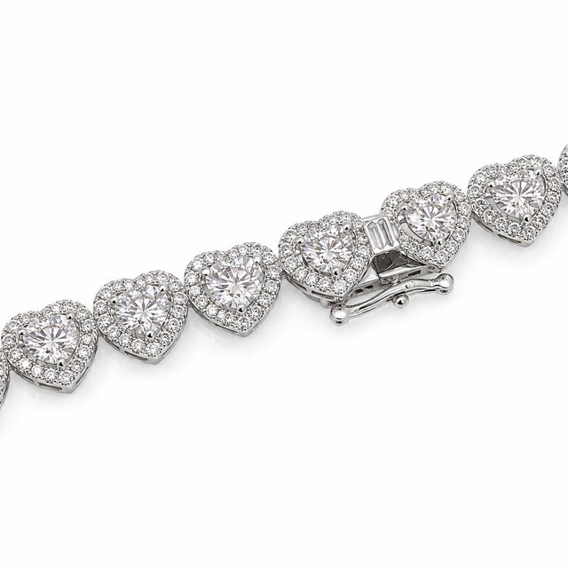 Metal 10k White Gold 6 Ct Natural Diamond Heart Necklace, 20 In For Sale - Image 7 of 9