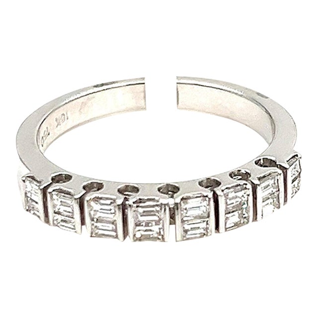 1.08 Ct Baguette Diamond Ring Size 6.5 For Sale