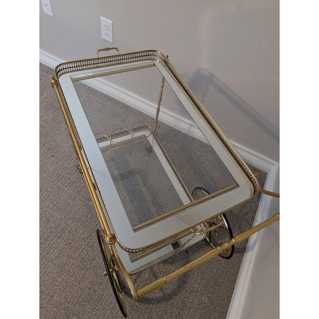 Mid 20th Century Hollywood Regency Mirrored Glass and Brass Trolley Bar Cart For Sale - Image 4 of 9