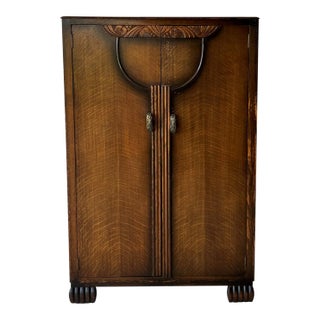 Circa 1920/1930 Art Deco-Style Solid Oak & Quartersawn Oak Wood Wardrobe / Storage Cabinet For Sale
