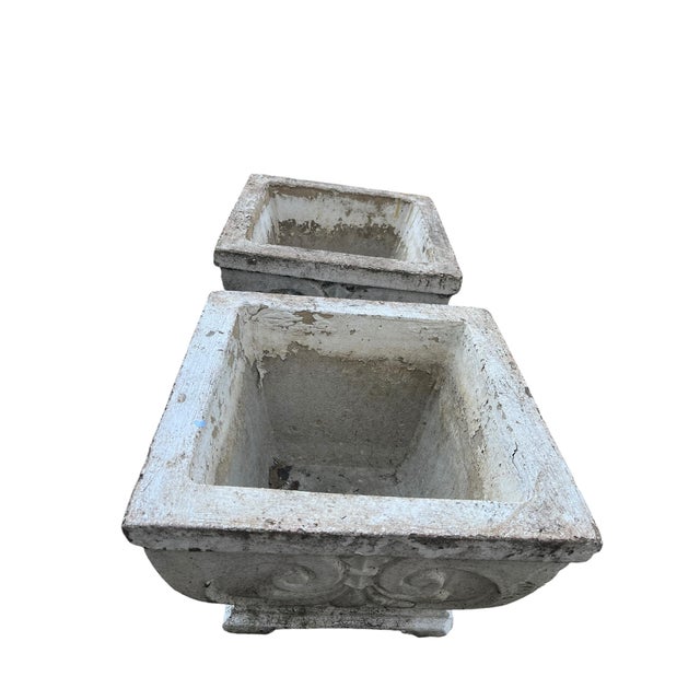 1950s Vintage 1950 Fluer De Lis Concrete Garden Planters, A Pair For Sale - Image 5 of 8