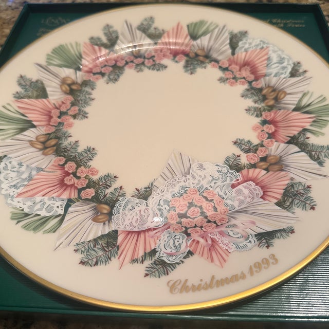 Late 20th Century Complete Set of Lenox Colonial Christmas Wreath Series (1981–1993) - Set of 13 For Sale - Image 9 of 12