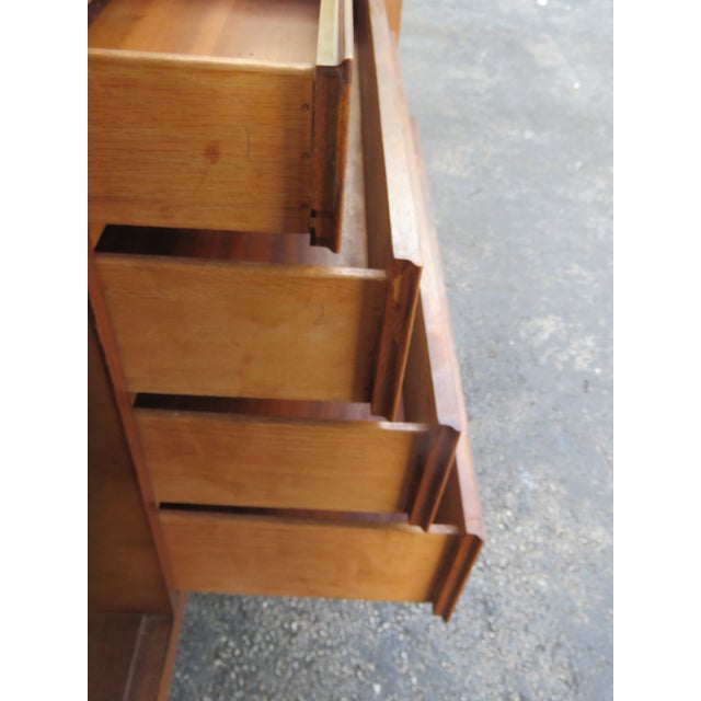 Century Mid Century Modern Long Credenza Sideboard Media Console 6299 For Sale - Image 11 of 18